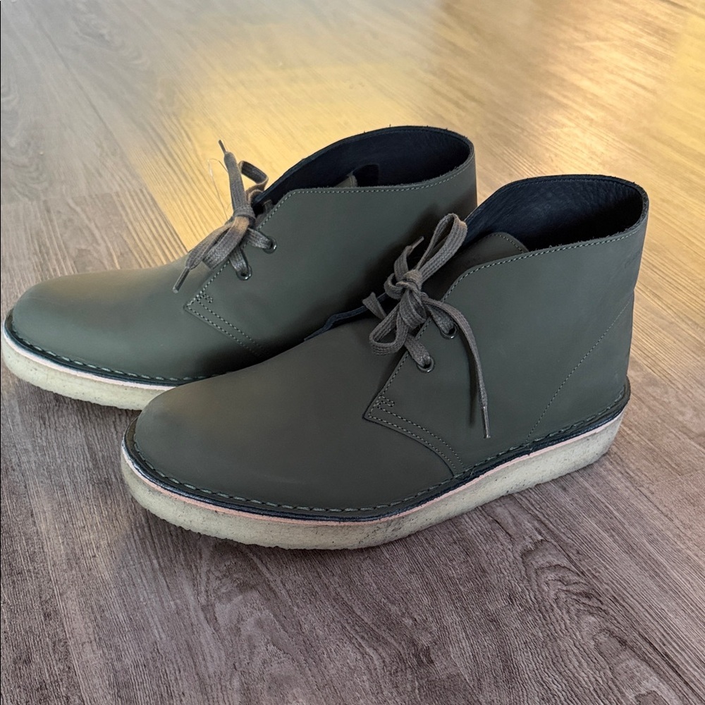Clark’s Original Men’s Leather Boots . New